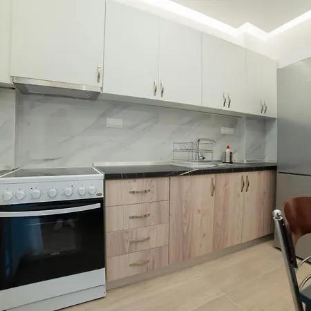 Spacius And Comfy Szaloniki