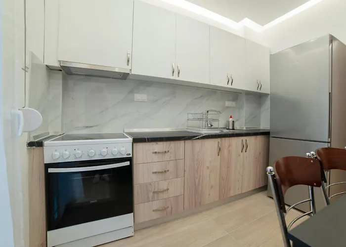 Spacius And Comfy Salonic